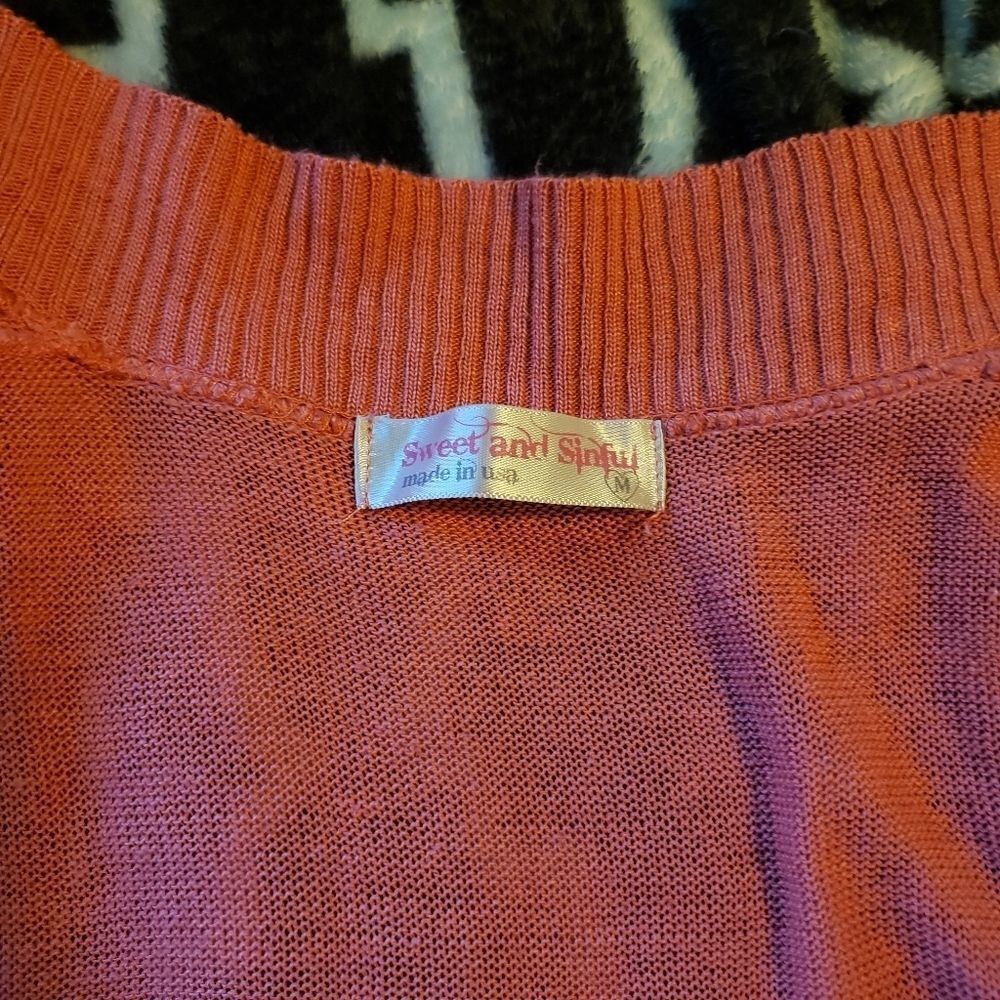 Orange sweater vest medium crocheted - Picture 2 of 3